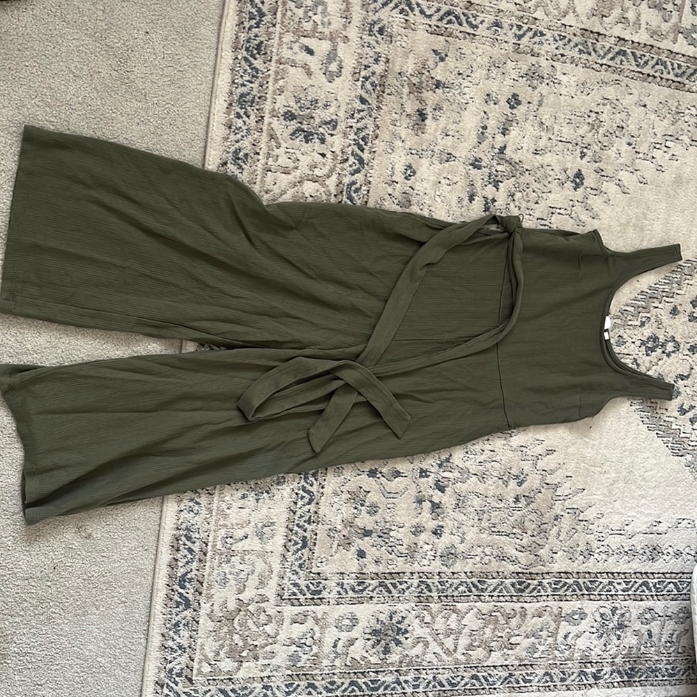 Women’s cropped wide leg jumpsuit